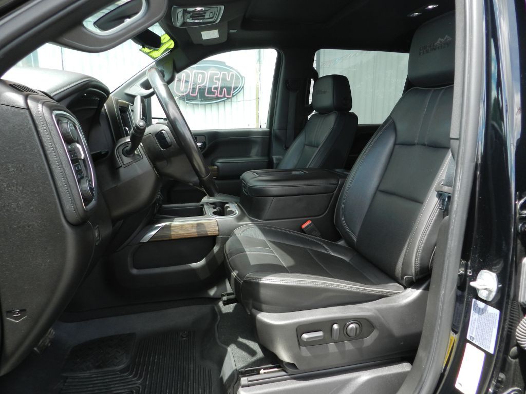2022 Chevrolet Silverado 1500 Image 2