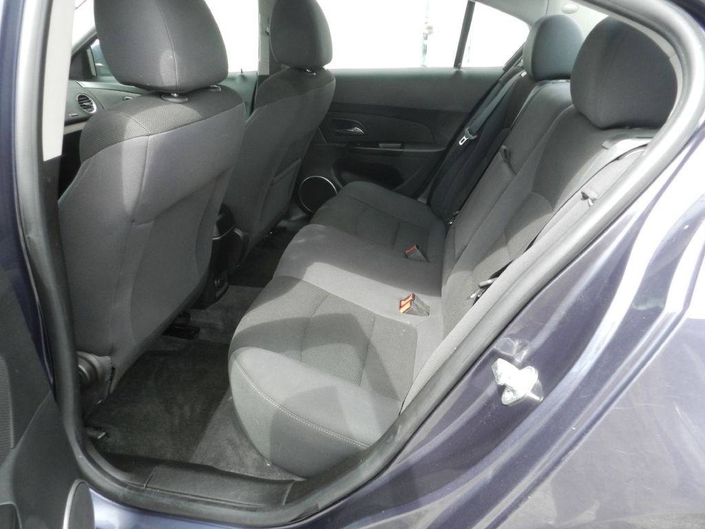 2013 Chevrolet Cruze Image 10