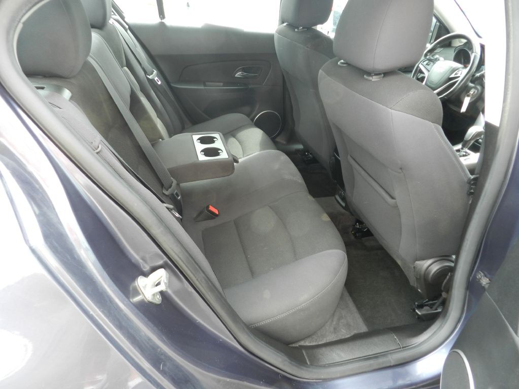 2013 Chevrolet Cruze Image 12