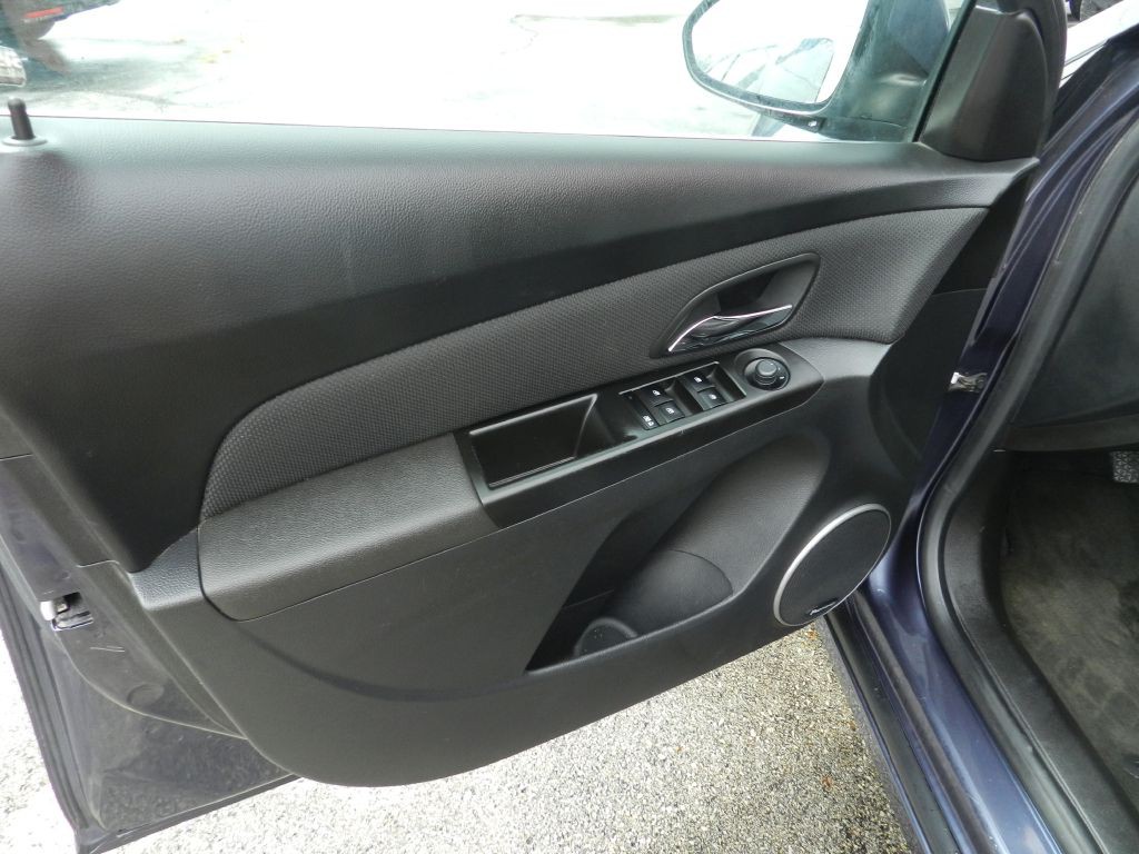 2013 Chevrolet Cruze Image 15