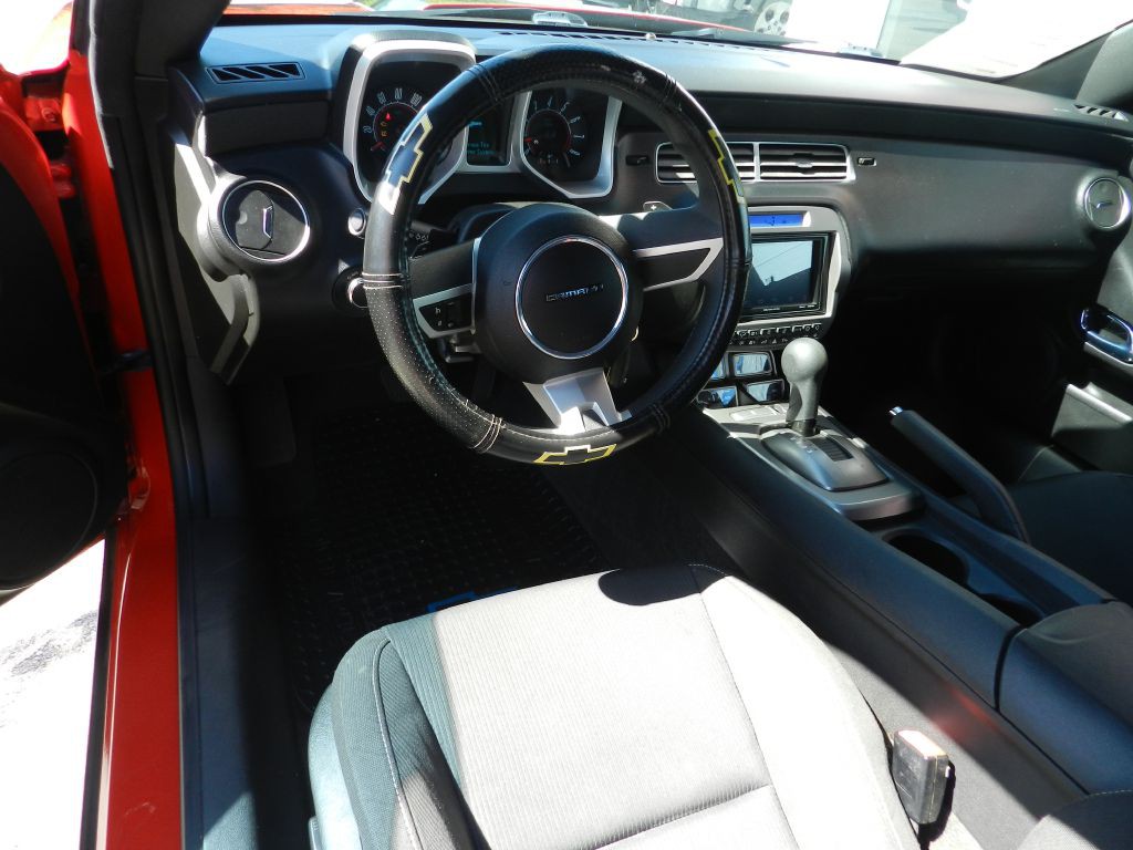 2011 Chevrolet Camaro Image 10