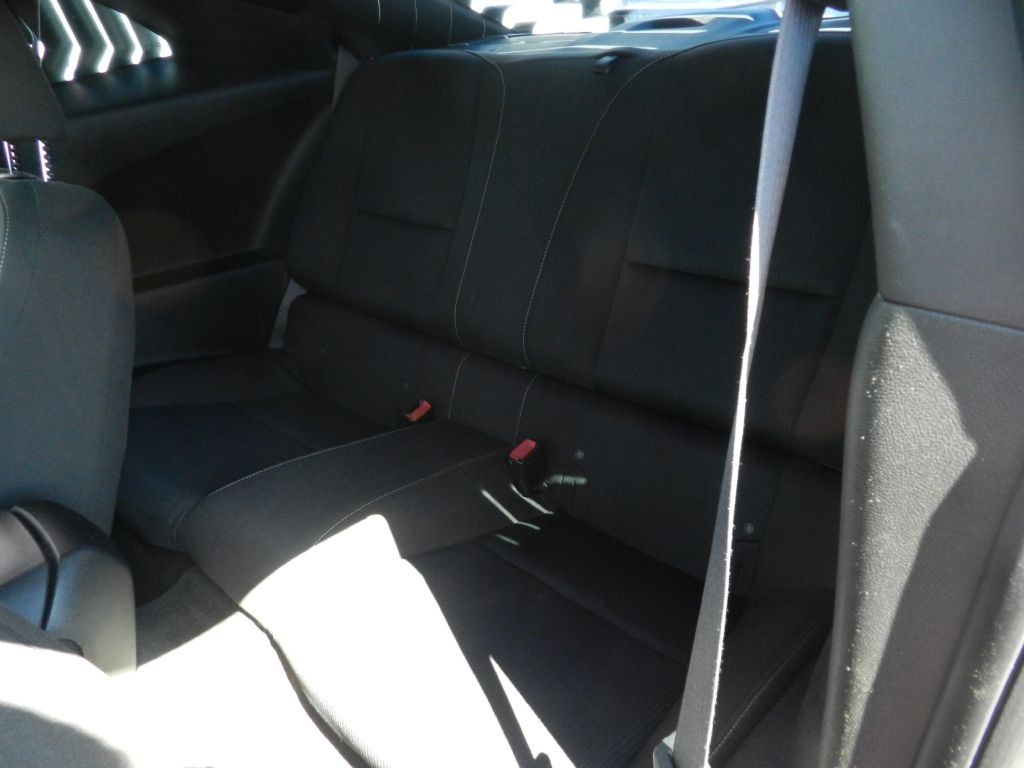 2011 Chevrolet Camaro Image 11