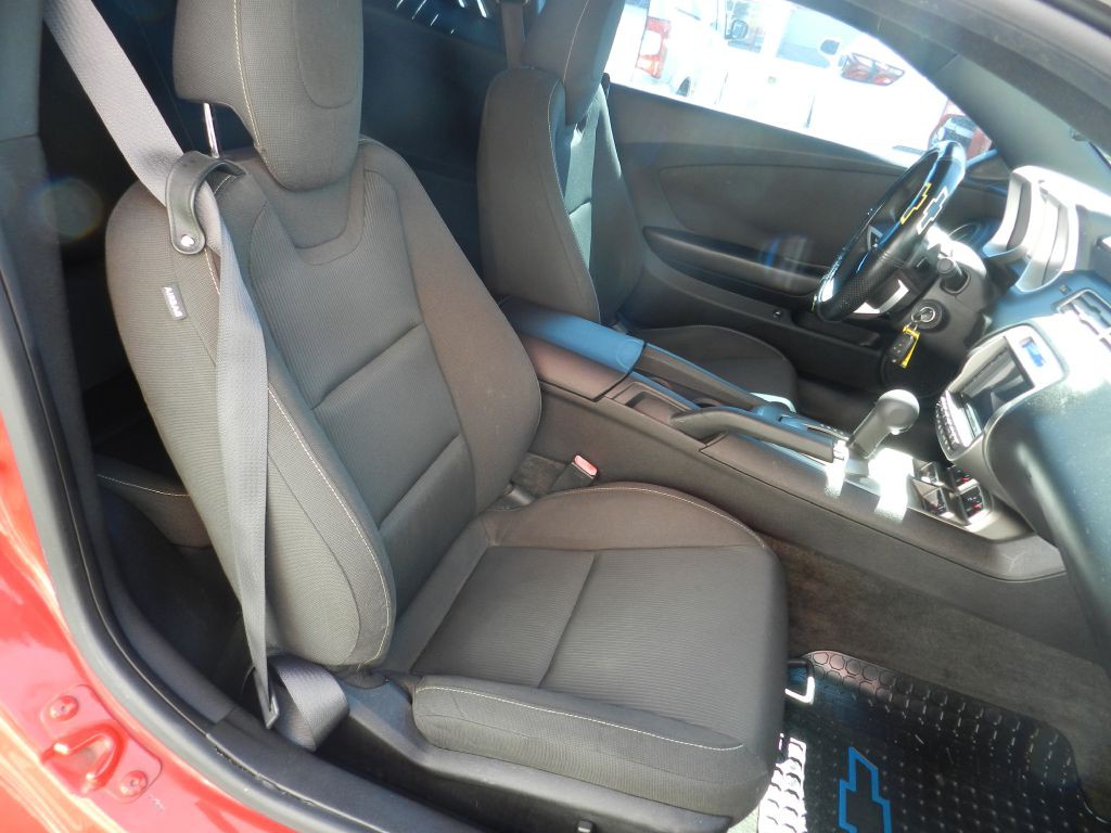 2011 Chevrolet Camaro Image 12