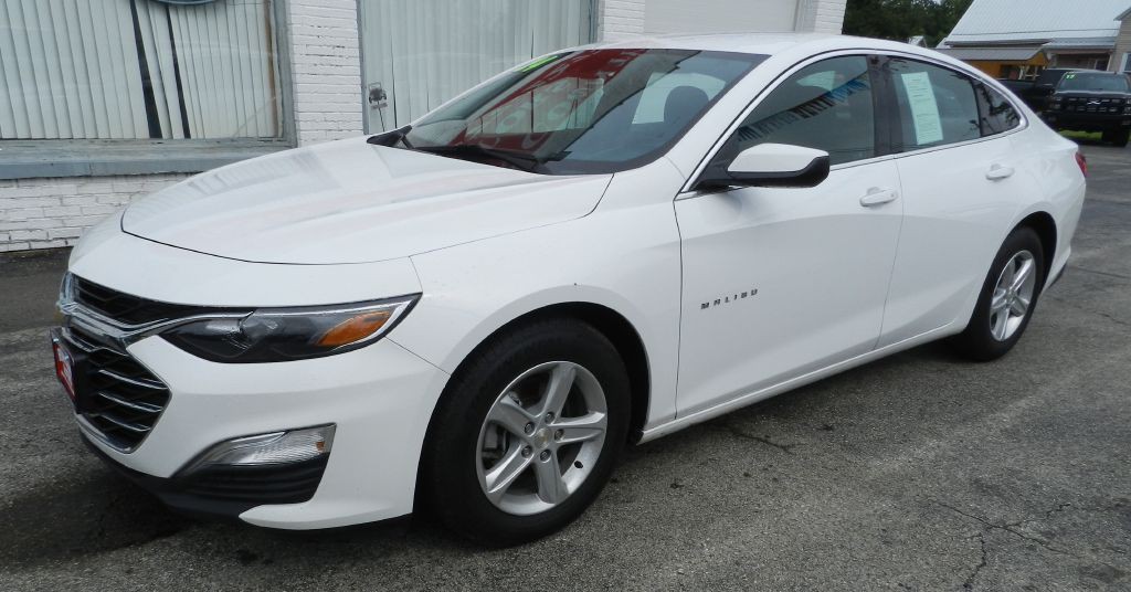 2024 Chevrolet Malibu Image 3