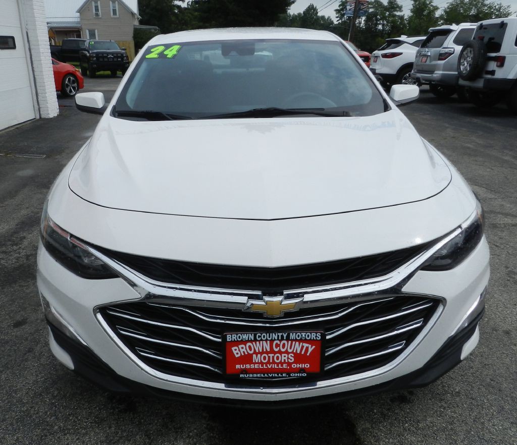 2024 Chevrolet Malibu Image 4