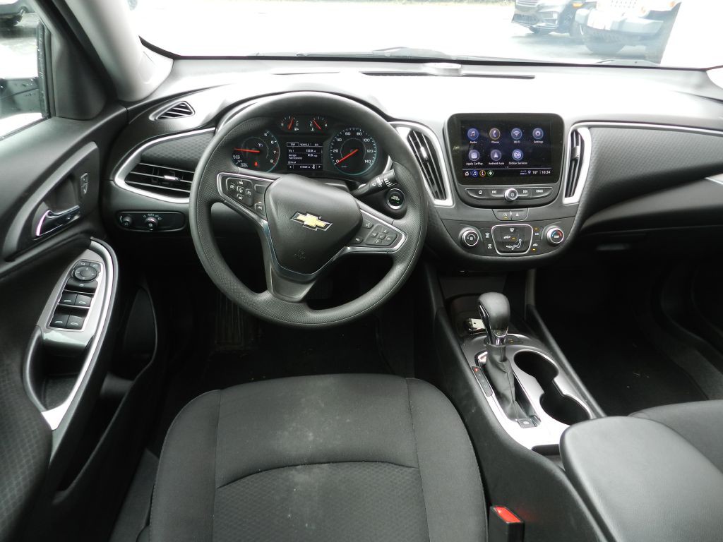 2024 Chevrolet Malibu Image 9