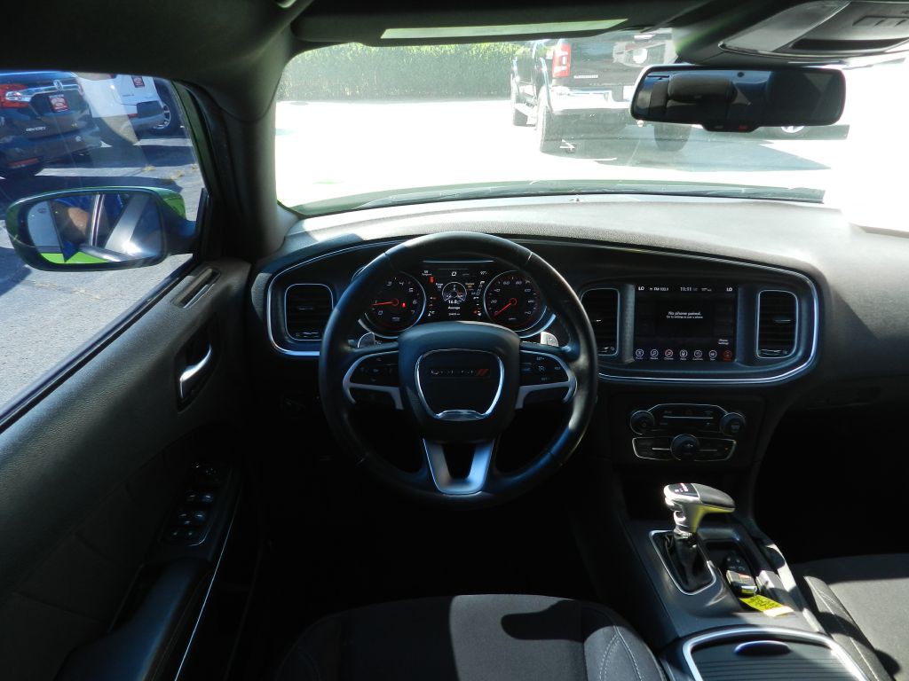 2017 Dodge Charger Image 9