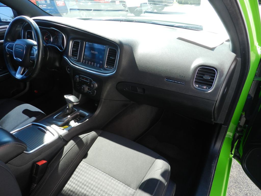 2017 Dodge Charger Image 13