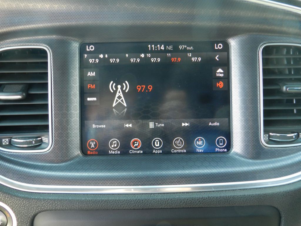 2017 Dodge Charger Image 16
