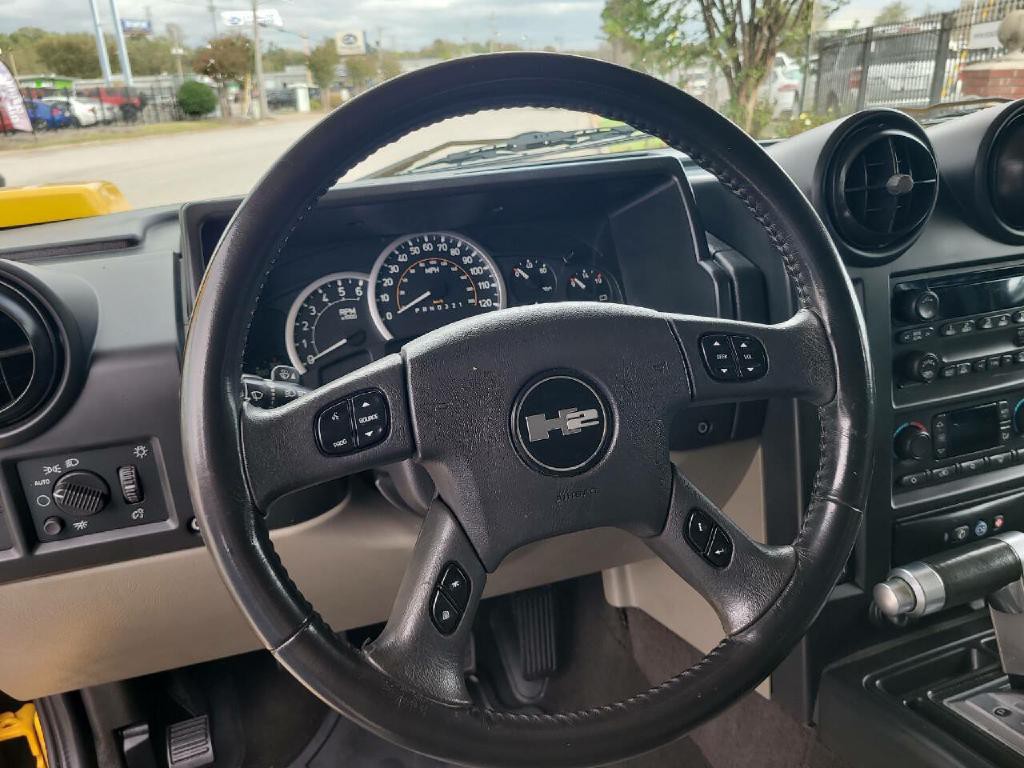 2007 HUMMER H2 Image 12