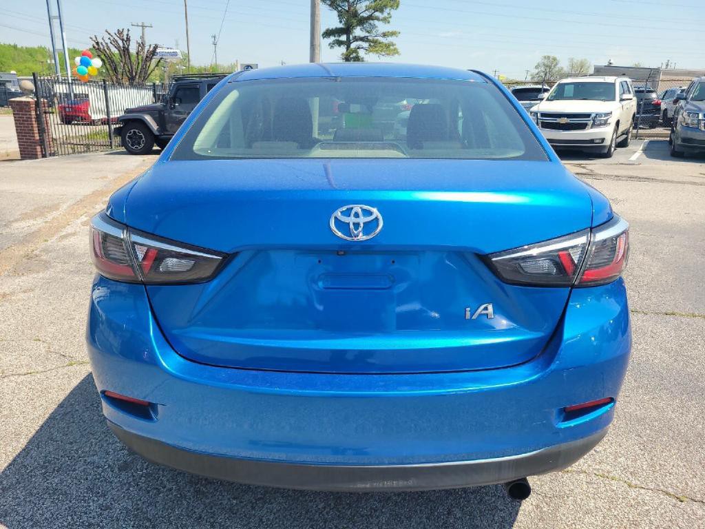 2018 Toyota Yaris Image 5