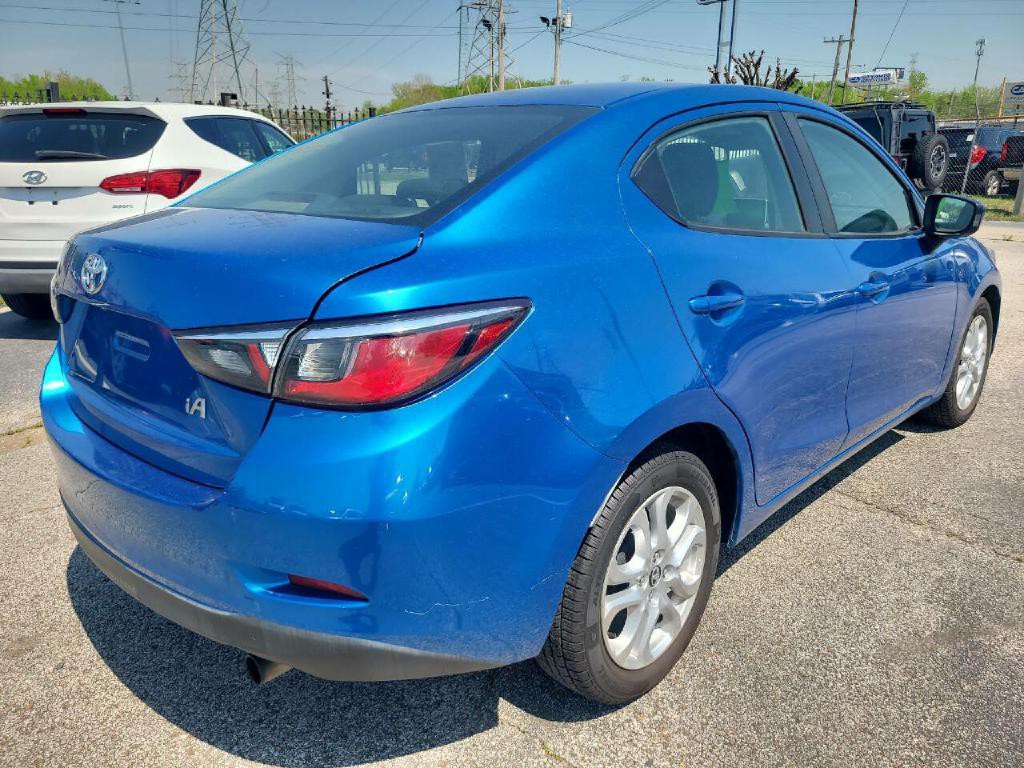 2018 Toyota Yaris Image 6