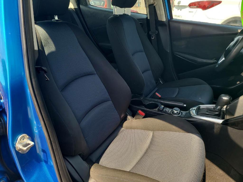 2018 Toyota Yaris Image 17