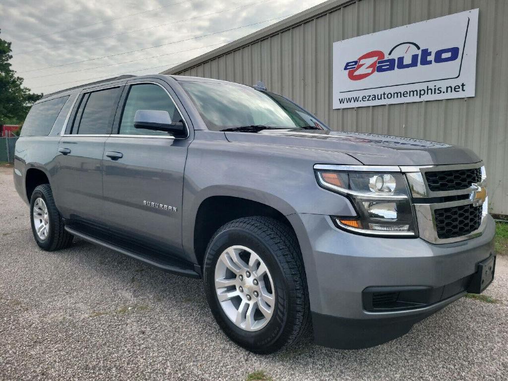2020 Chevrolet Suburban Image 2
