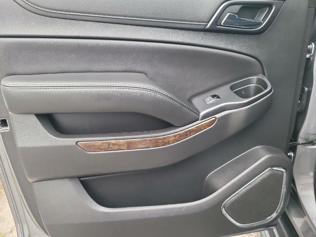 2020 Chevrolet Suburban Image 21