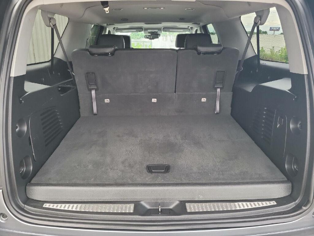 2020 Chevrolet Suburban Image 22