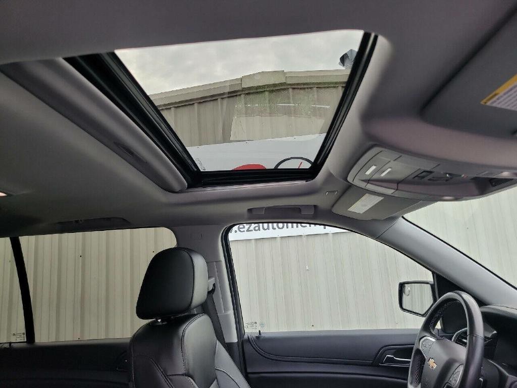 2020 Chevrolet Suburban Image 26