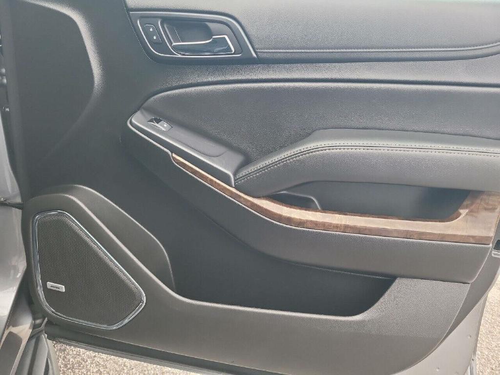 2020 Chevrolet Suburban Image 27