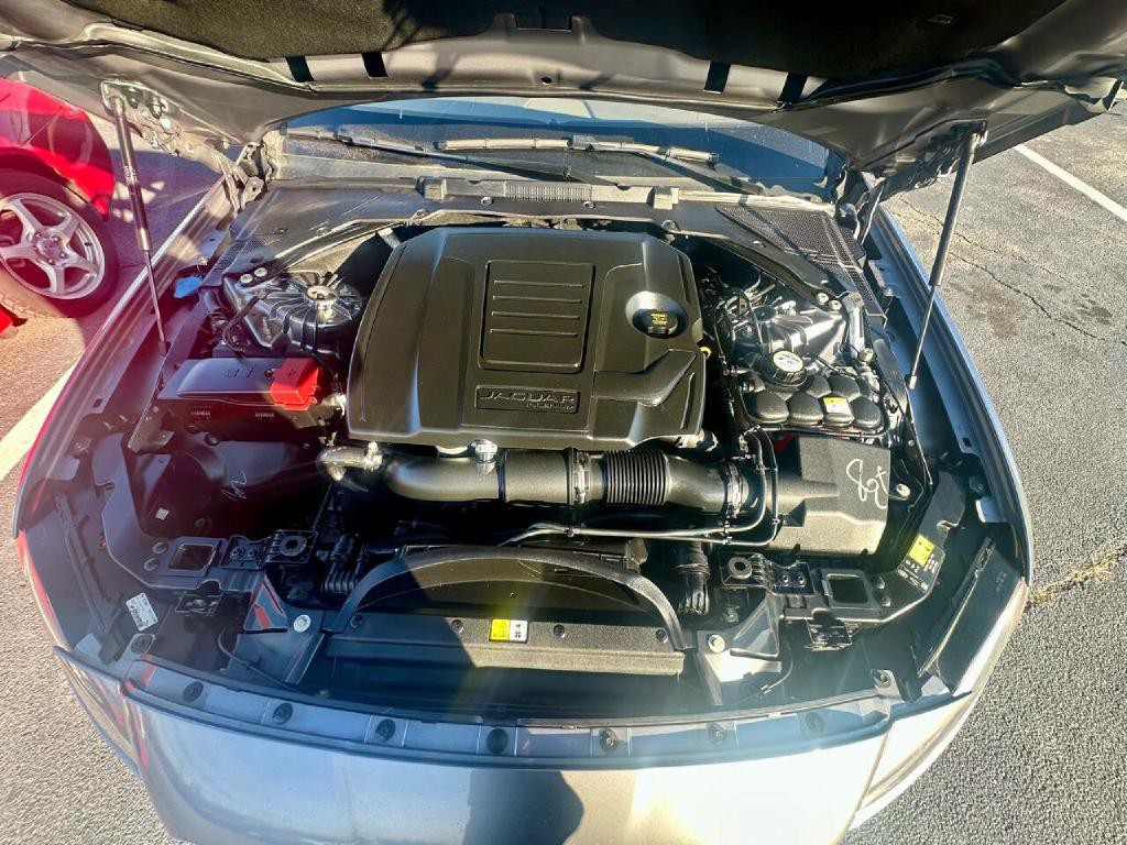 2020 Jaguar XF Image 52