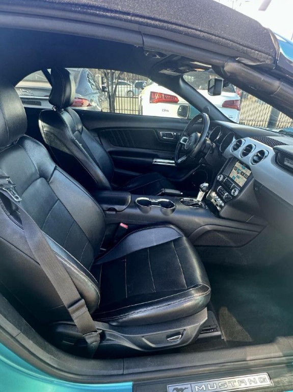 2016 Ford Mustang Image 12