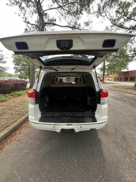 2010 Toyota 4Runner Image 10