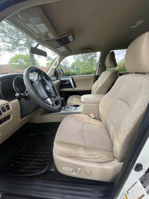 2010 Toyota 4Runner Image 15