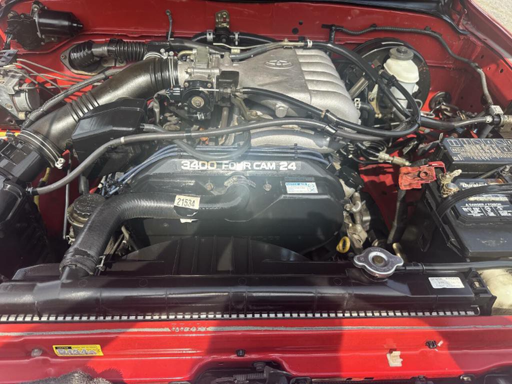 2004 Toyota Tacoma Image 10