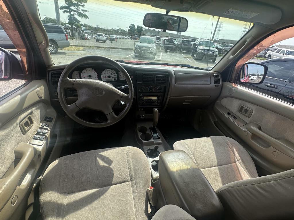 2004 Toyota Tacoma Image 15