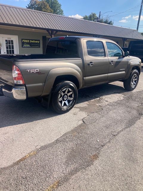 2011 Toyota Tacoma Image 5
