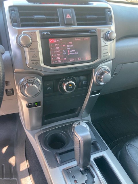 2013 Toyota 4Runner Image 10