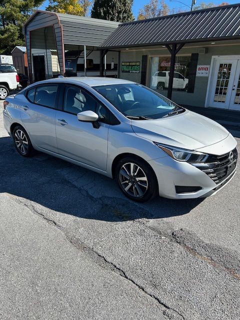 2023 Nissan Versa Image 7
