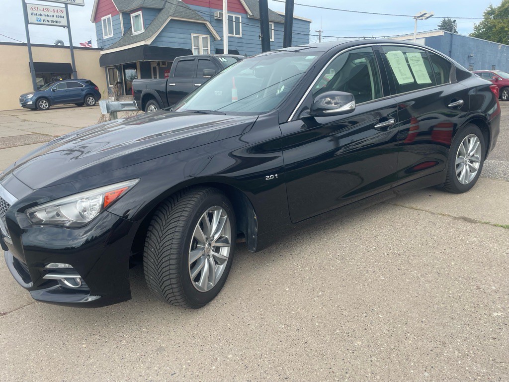 2016 INFINITI Q50 Image 3