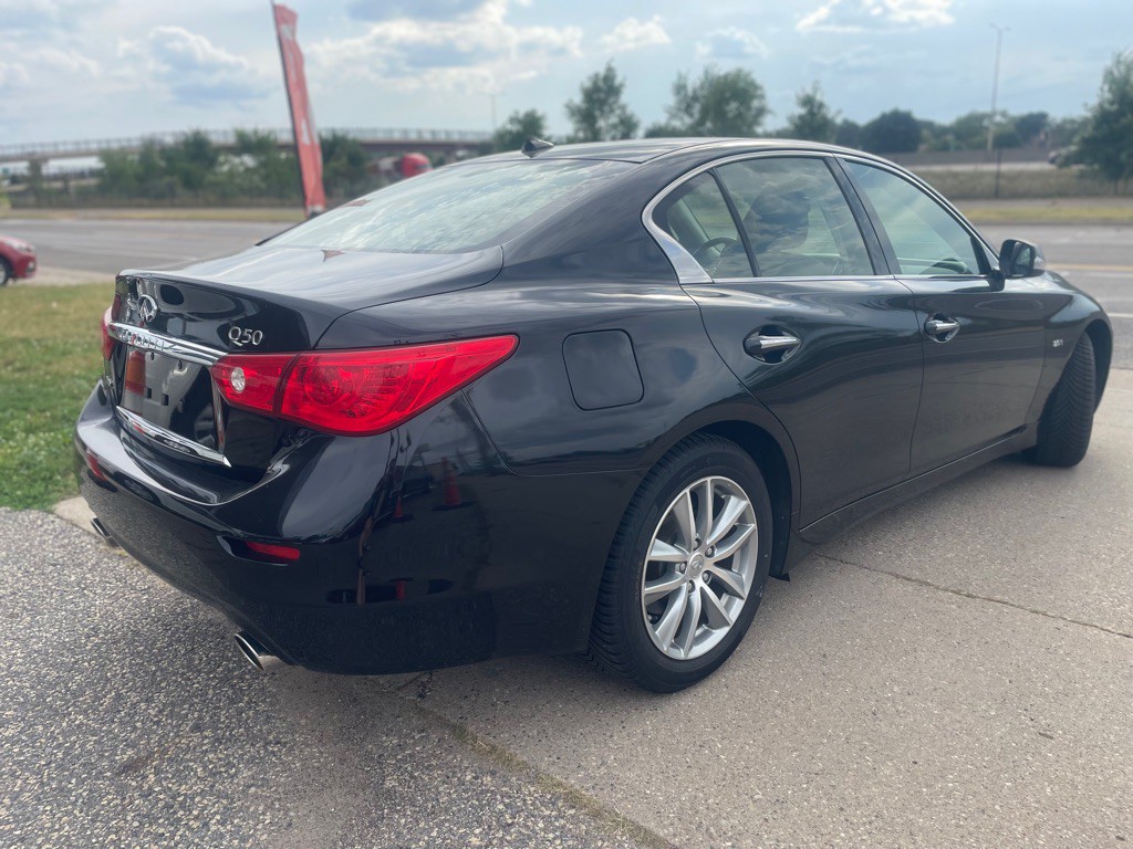 2016 INFINITI Q50 Image 7