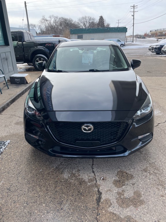 2017 Mazda Mazda3 Image 2
