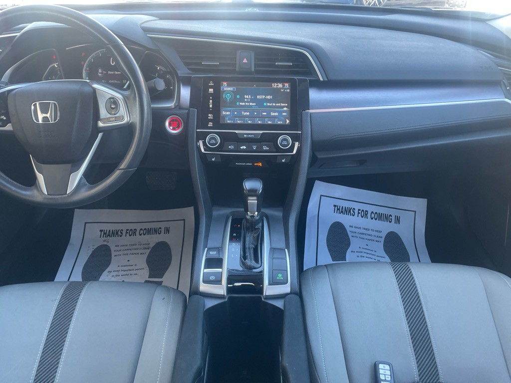 2018 Honda Civic Image 10