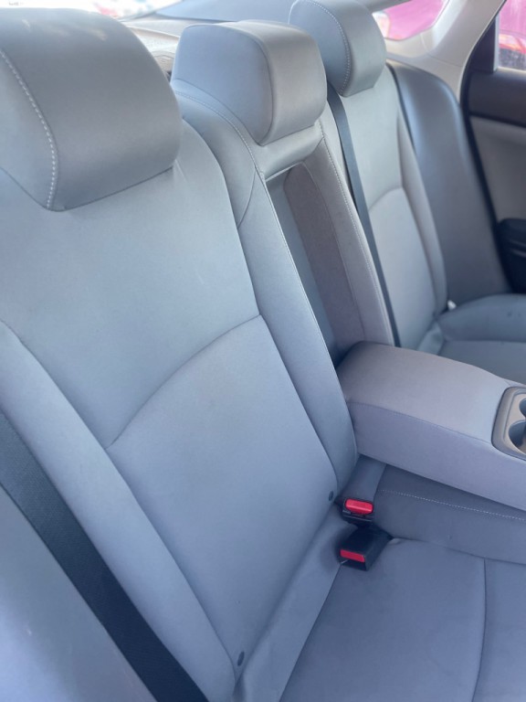 2018 Honda Civic Image 12