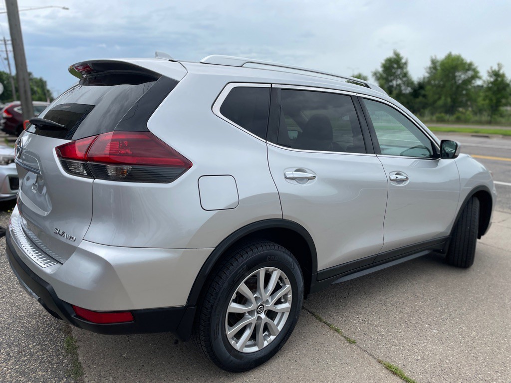 2018 Nissan Rogue Image 6
