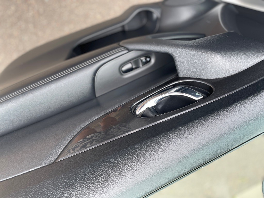 2018 Nissan Rogue Image 16