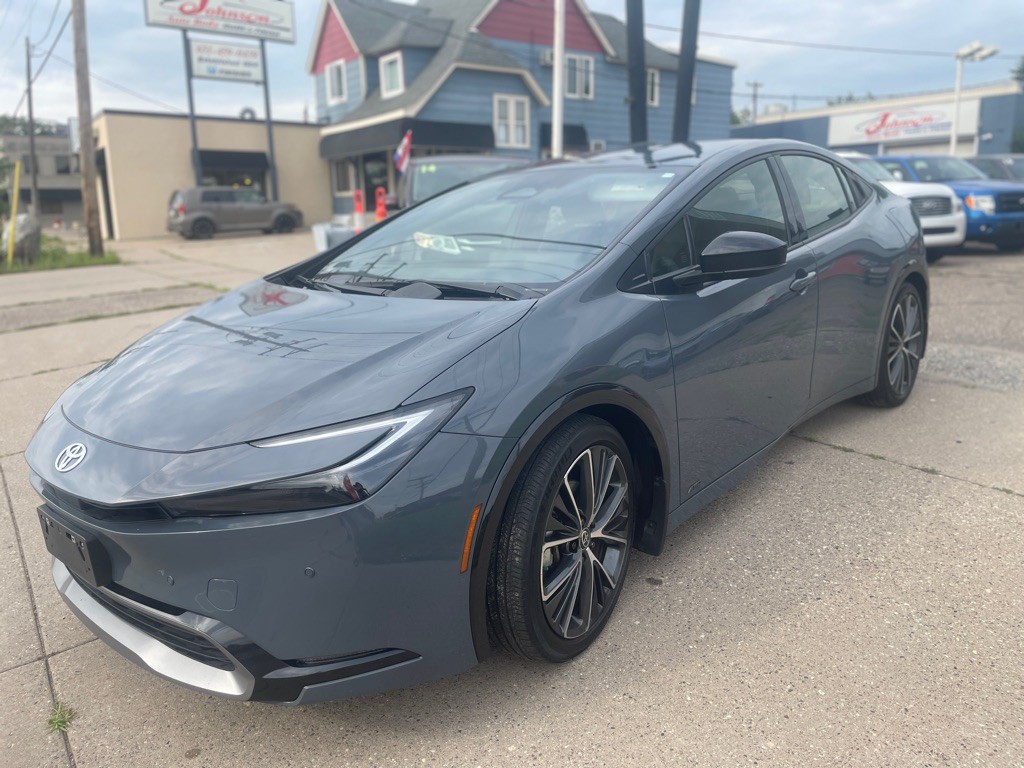 2023 Toyota Prius Image 3