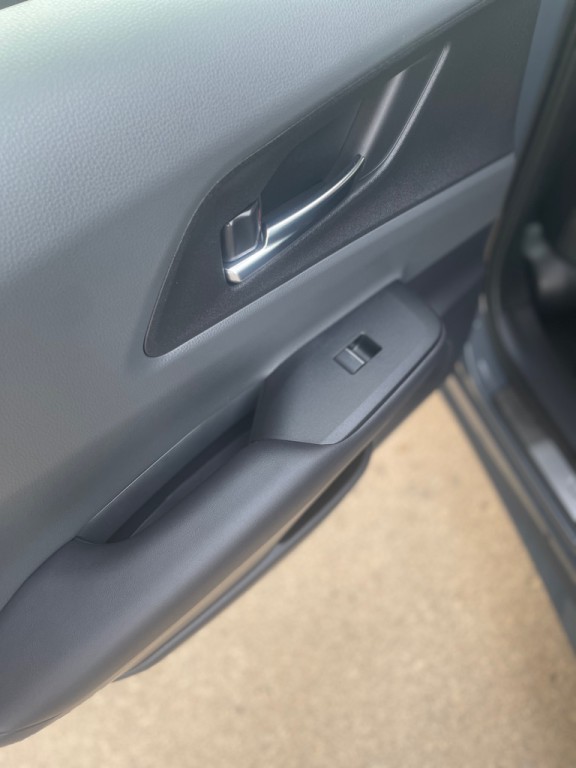 2023 Toyota Prius Image 22