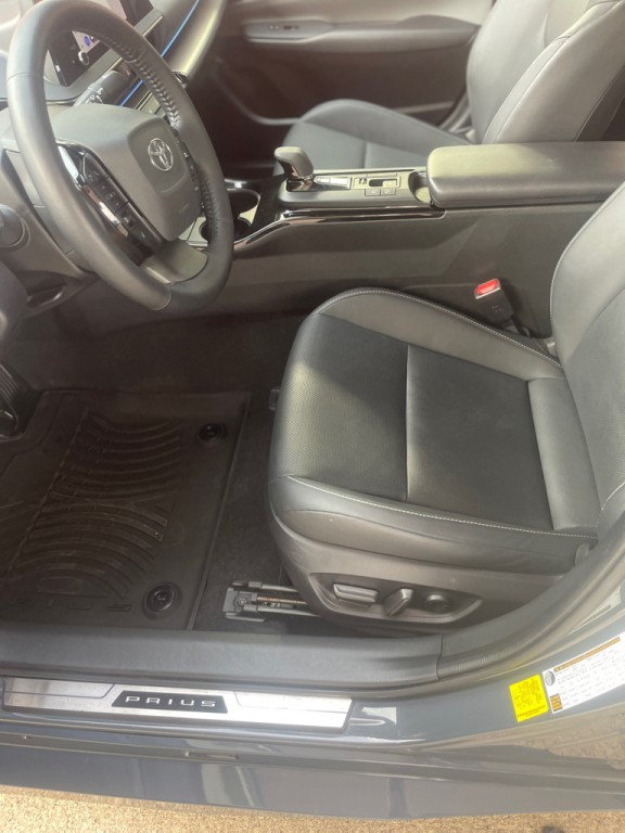2023 Toyota Prius Image 24