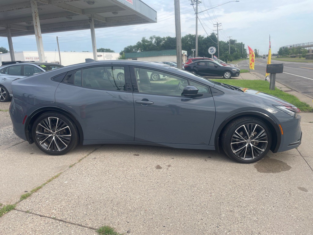 2023 Toyota Prius Image 6
