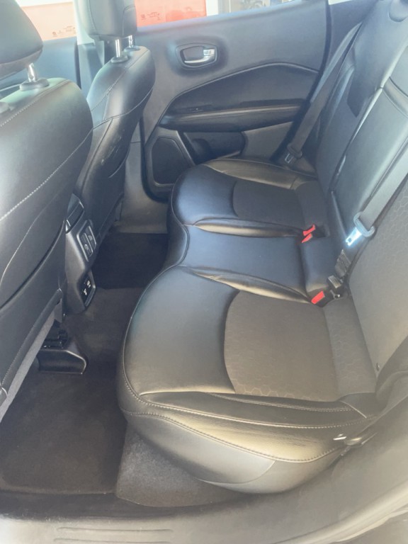 2019 Jeep Compass Image 13