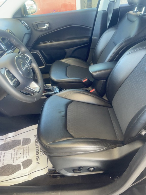 2019 Jeep Compass Image 16