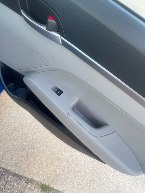 2017 Hyundai Elantra Image 36