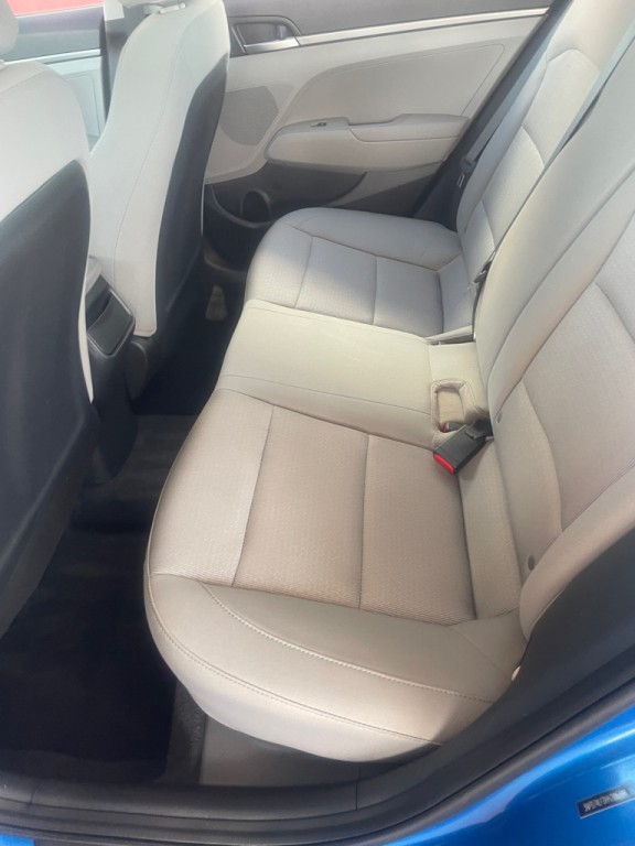 2017 Hyundai Elantra Image 37