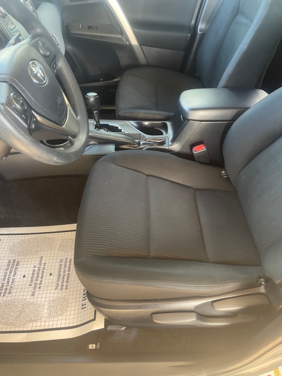 2015 Toyota Rav4 Image 13