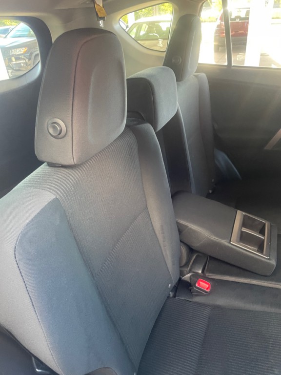 2015 Toyota Rav4 Image 24