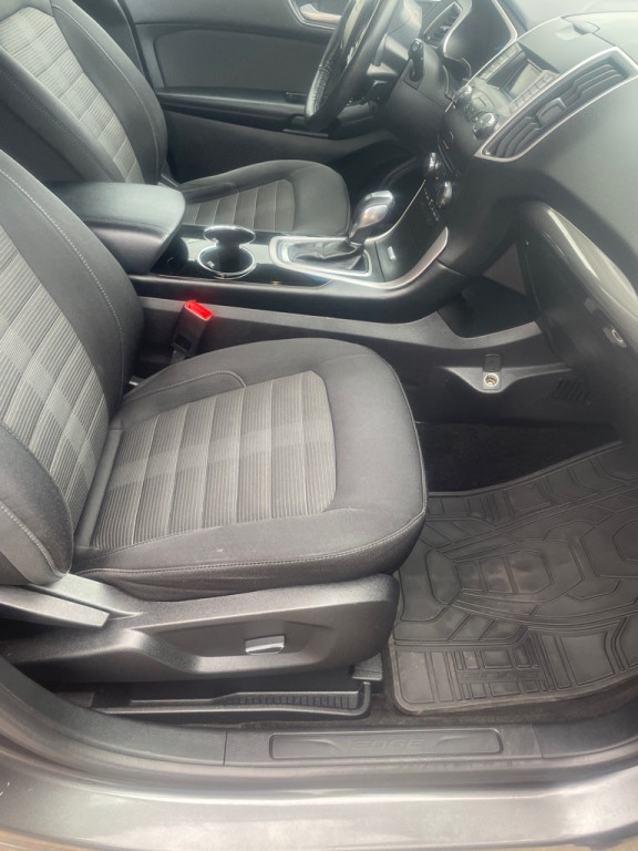 2018 Ford Edge Image 15
