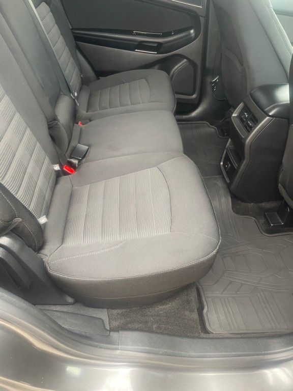 2018 Ford Edge Image 19